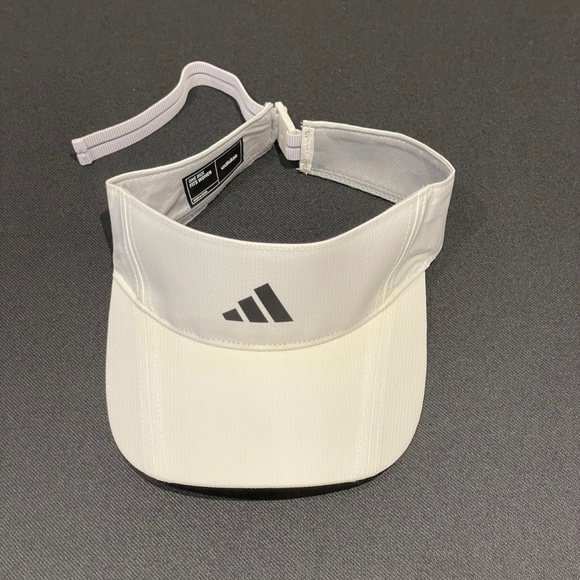 NWOT Adidas white visor unisex all sport golf/tennis cap one size - Picture 1 of 2